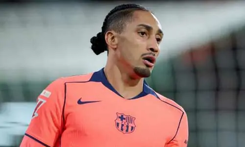 رافينيا سيغيب عن مباراة ريال مايوركا وبرشلونة يحدد موعد عودته