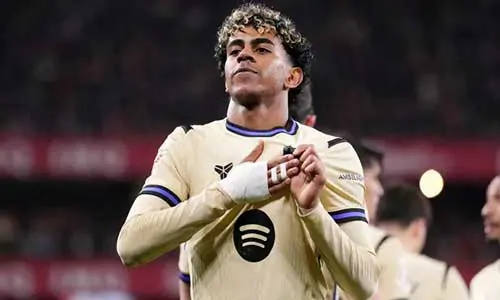 يامال يسجل خمسين هدفاً أسرع من ميسي ورونالدو